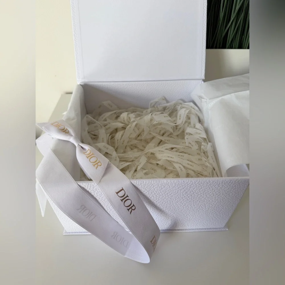 Dior Luxury Gift Box Set White Textured Presentation Box w/ Ribbon & Card New